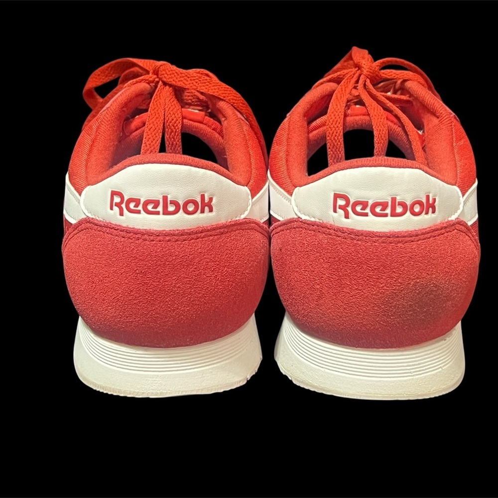 Reebok Red and White Retro Runner Sneakers size 9 - Picture 4 of 6